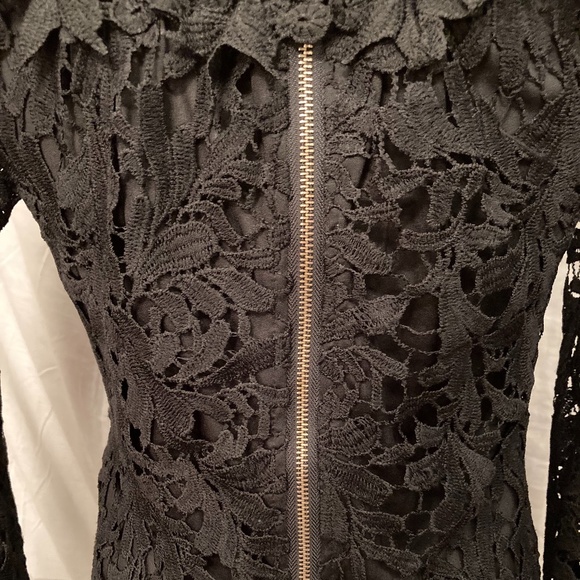 LAST CHANCE! Flora Ashley Black Lace Blouse - Picture 4 of 7